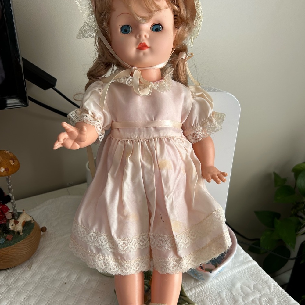 Vintage Baby doll with Lace Dress and bonnet